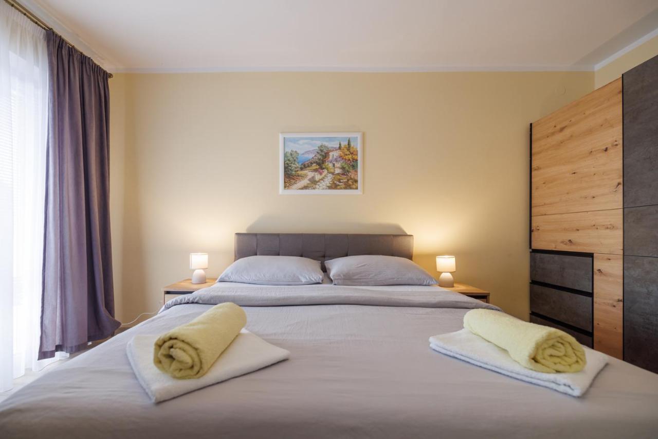 Spacious And Modern App With Big Terrace Malinska Εξωτερικό φωτογραφία