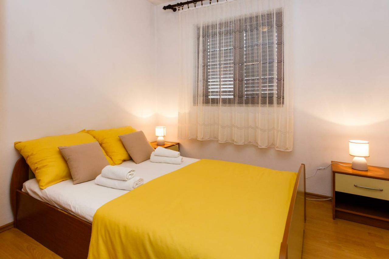 Spacious And Modern App With Big Terrace Malinska Εξωτερικό φωτογραφία