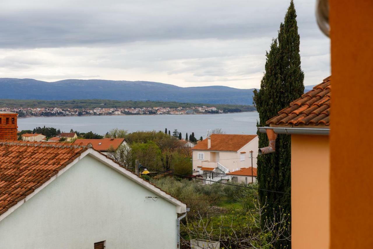 Spacious And Modern App With Big Terrace Malinska Εξωτερικό φωτογραφία